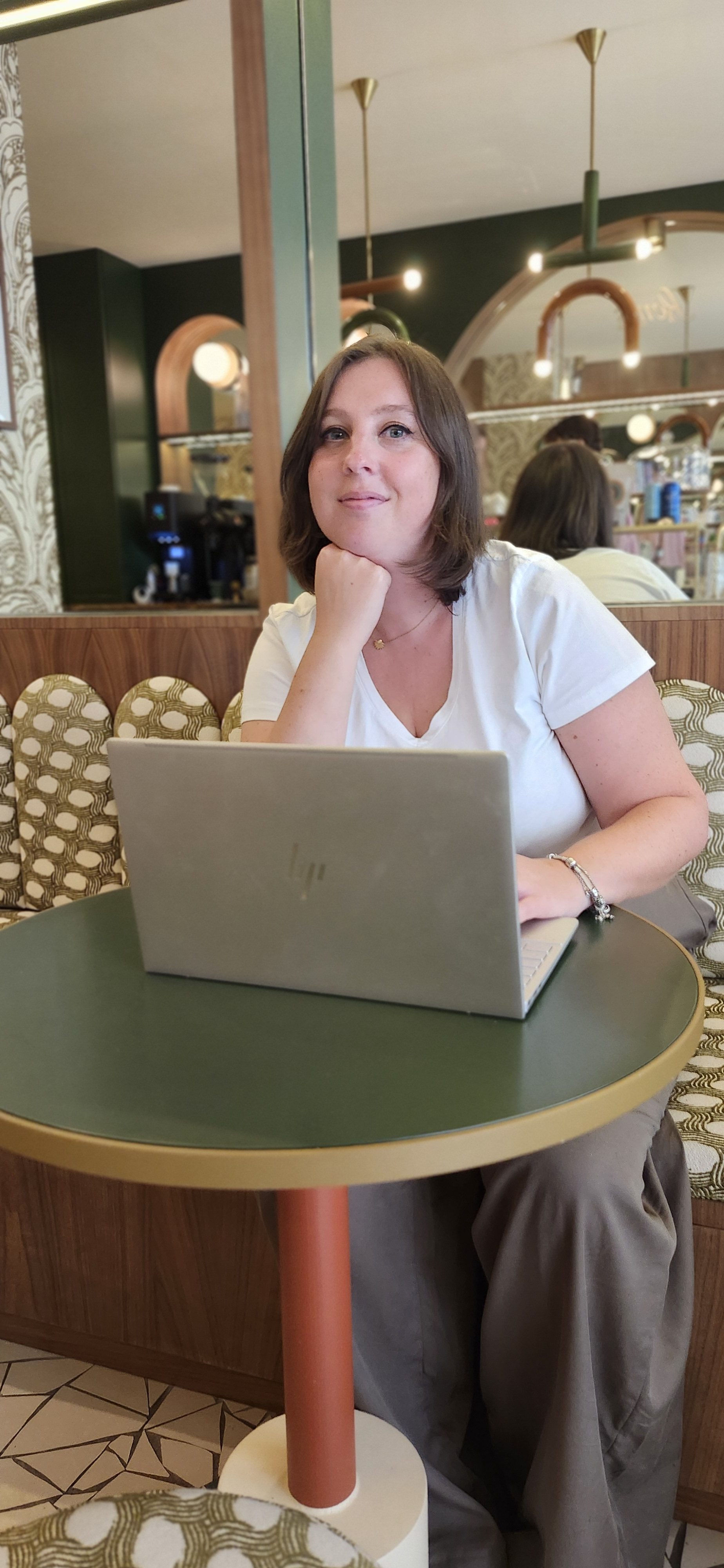 Aurore Lacroix, community manager sport et bien-être à Paris